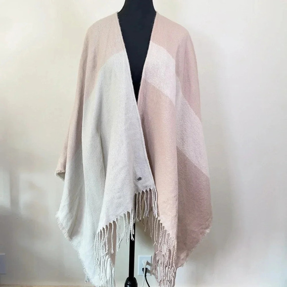 SOIA & KYO Woven Scarfigan Cardigan Wrap Scarf - Picture 3 of 9